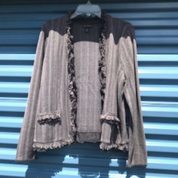 Dana Buchman Sweater . Woman's Size: Extra Large (16/18) . Pre Owned - Picture 1 of 3
